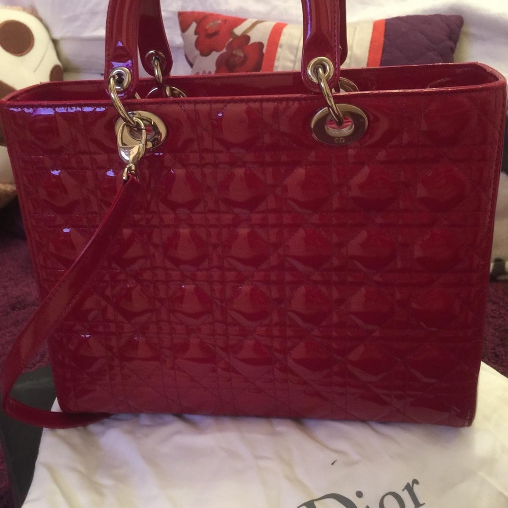 Authentic Dior - Picture 4 of 7